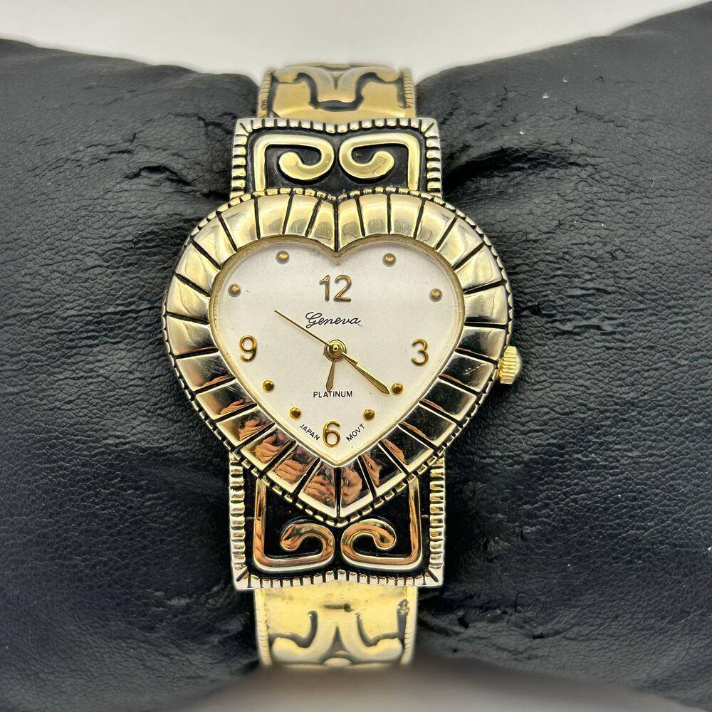 Geneva Platinum Heart-shaped Gold aTone Women’s Cuff Watch Working New Battery